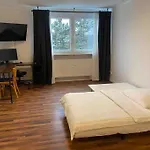 Schoenes Apartment In Messe Naehe